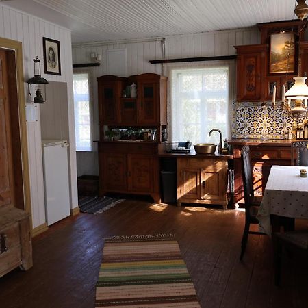 Leesi Kuelalistemaja Hotel Luaran gambar
