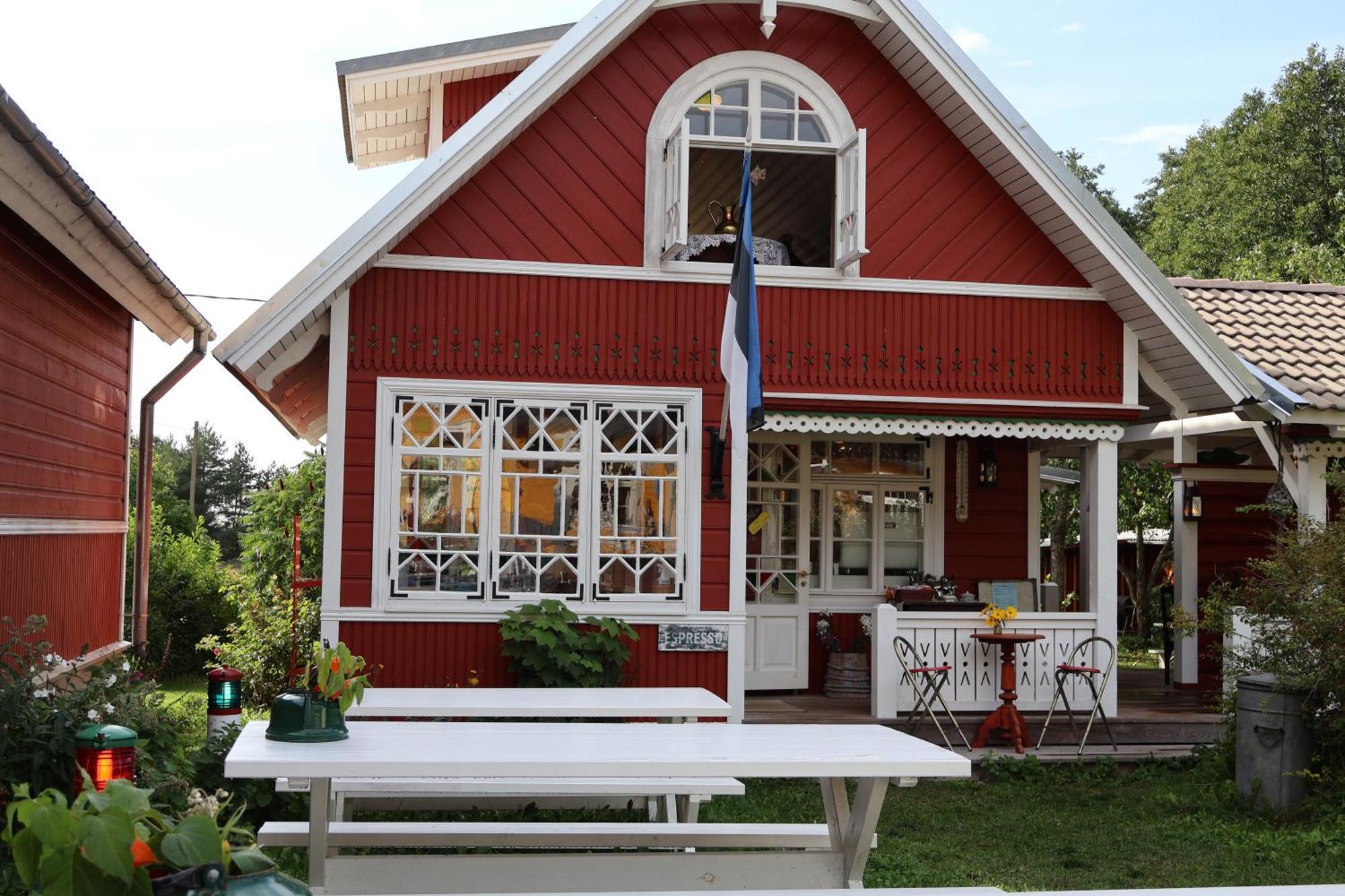 Leesi Kuelalistemaja Hotel Luaran gambar